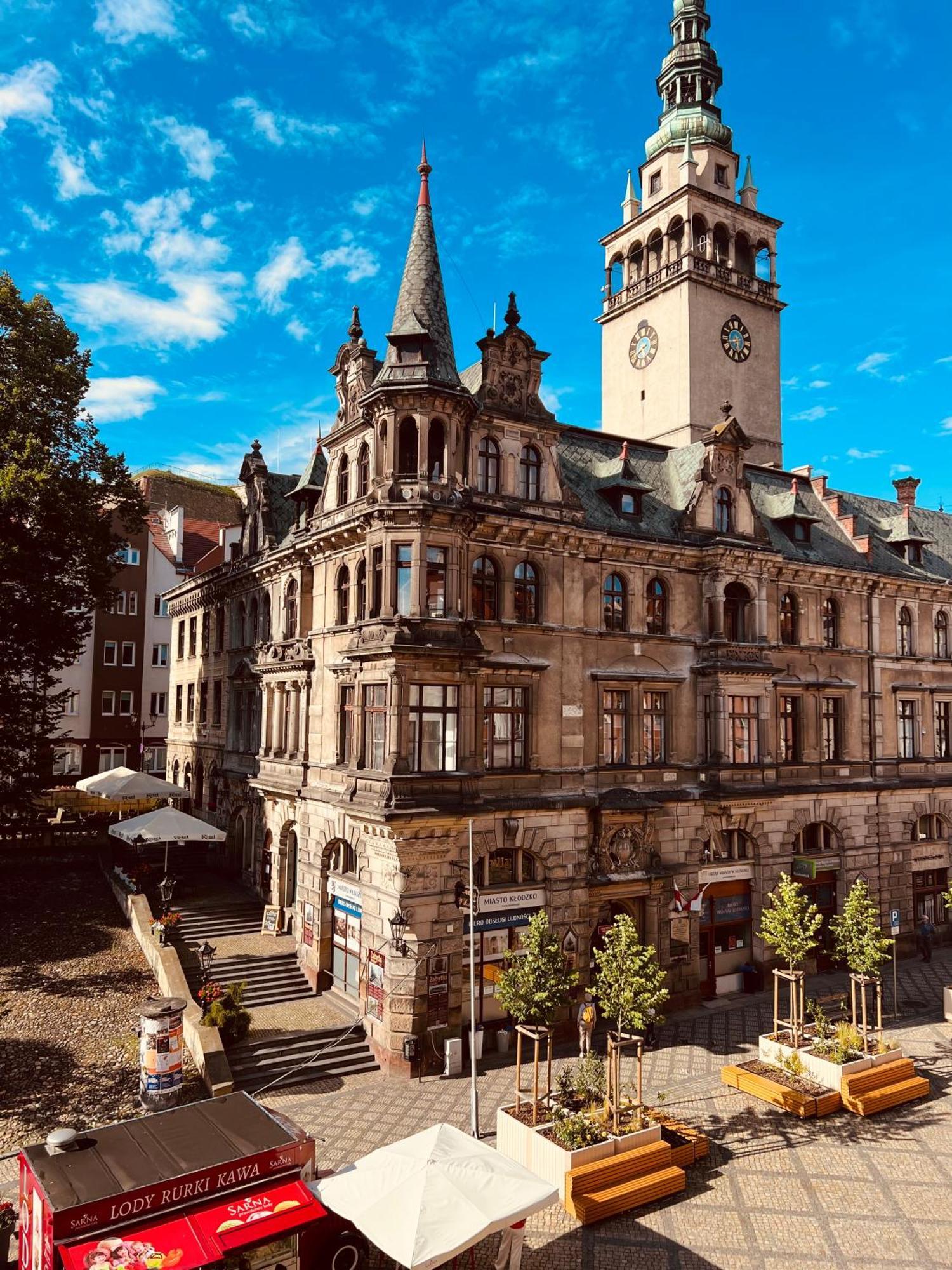Apartament Na Starowce Klodzko Bagian luar foto